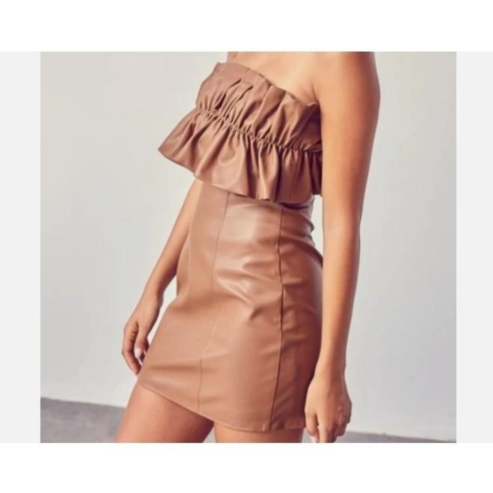DO+BE Aviana Faux Leather Ruffled Mini‎ Dress Tan Size S NWT Party Going Out
